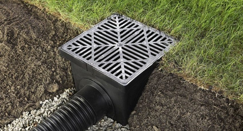 כניסת מי סערה משמשת לאיסוף מים וסופה כניסות מי סערה לביוב סערה: מטרה, סוגים והתקנה נכונה
