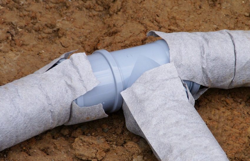 לצינור ניקוז עם פילטר גיאוגרפי יש יתרונות רבים לצינור ניקוז עם פילטר גיאוגרפי יש יתרונות רבים