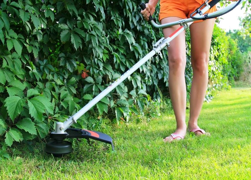 Viele Modelle von Benzinschneidern sind einfach und leicht zu bedienen Viele Modelle von Benzinschneidern sind einfach und leicht zu bedienen