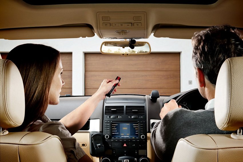 ระบบเปิดประตูอัตโนมัติควบคุมด้วยรีโมท ระบบเปิดประตูอัตโนมัติควบคุมด้วยรีโมท