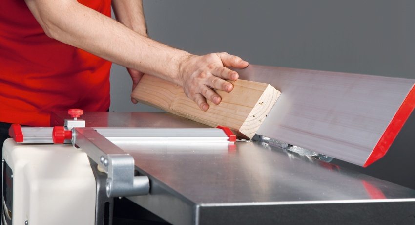 Máy làm dày được thiết kế để gia công các chi tiết bằng gỗ Độ dày cho gỗ: giá cả và đặc điểm của thiết bị