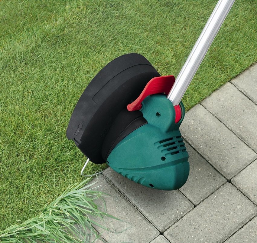 Funkcjonalne, elektryczne głowice żyłkowe do wykonywania nawet najbardziej wymagających zadań Funkcjonalne, elektryczne głowice żyłkowe do wykonywania nawet najbardziej wymagających zadań