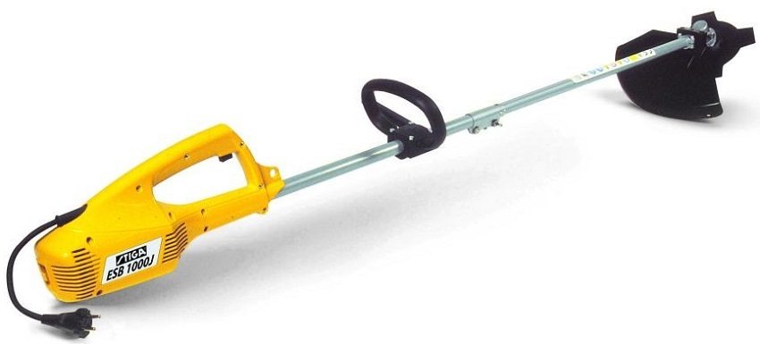 Im mocniejszy trymer elektryczny, tym większa jest jego waga Im mocniejszy trymer elektryczny, tym większa jest jego waga