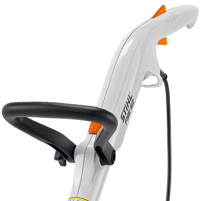 Wygodny uchwyt trymera modelu Stihl FSE 52 Wygodny uchwyt trymera modelu Stihl FSE 52