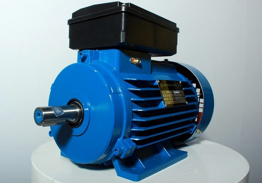 Pre domáce rezacie stroje je lepšie používať elektromotory asynchrónneho typu