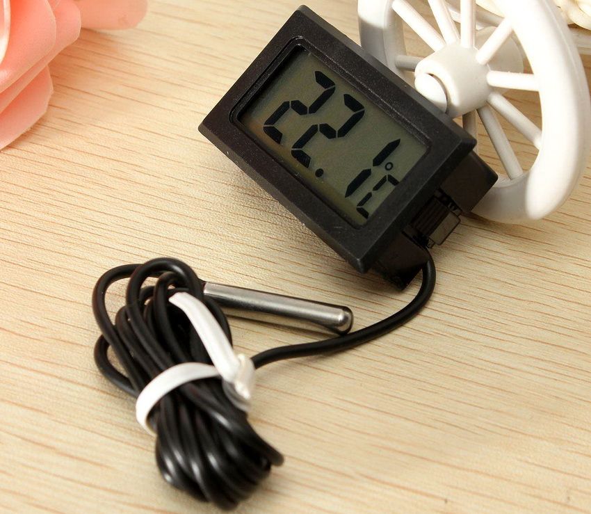 Nhiệt kế điện tử là một thiết bị khá đơn giản, không đòi hỏi nhiều về điều kiện hoạt động Nhiệt kế điện tử là một thiết bị khá đơn giản, không đòi hỏi nhiều về điều kiện hoạt động