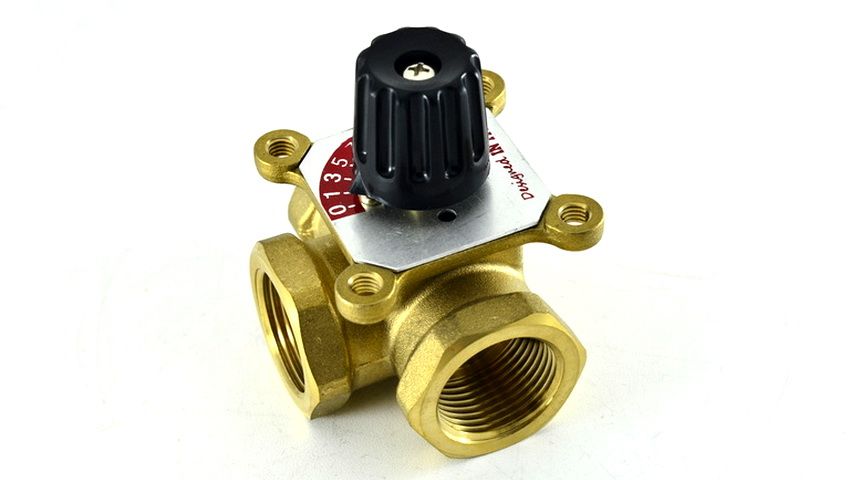 Das Dreiwegeventil gewährleistet den Wirkungsgrad und die Wirtschaftlichkeit des Heizungssystems durch Regulierung des Wärmeflusses Das Dreiwegeventil gewährleistet den Wirkungsgrad und die Wirtschaftlichkeit des Heizungssystems durch Regulierung des Wärmeflusses