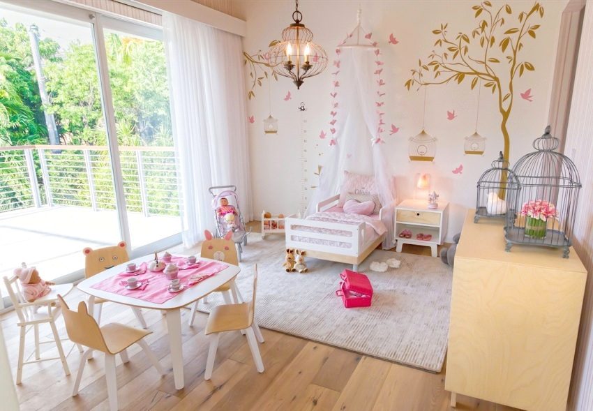 Vakkert og koselig jenterom Vakkert og koselig jenterom