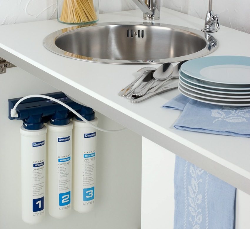 The filter unit will provide the whole family with clean water The filter unit will provide the whole family with clean water