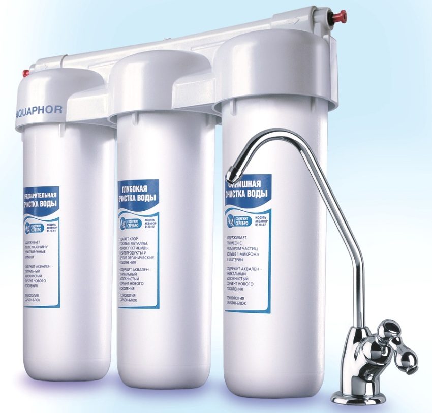 Aquaphor filter with a three-stage cleaning system Aquaphor filter with a three-stage cleaning system