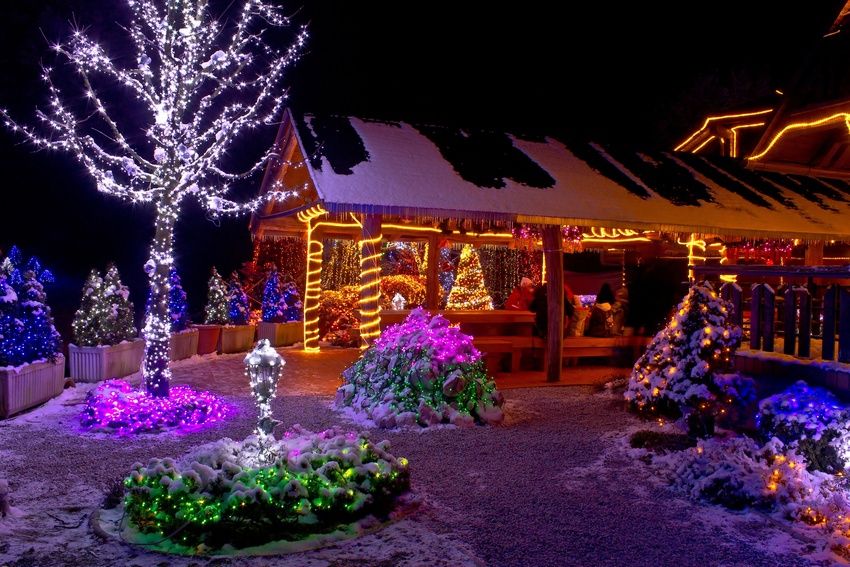 Du kan kjøpe LED-LED-kranser hjemme og andre gjenstander i mange nettbutikker som spesialiserer seg på varer av denne typen. Du kan kjøpe LED-LED-kranser hjemme og andre gjenstander i mange nettbutikker som spesialiserer seg på varer av denne typen.