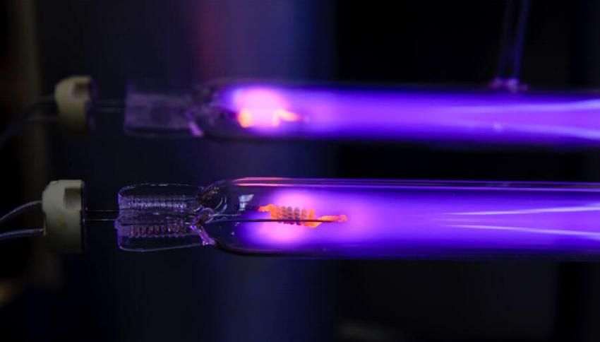 หลอด UV สามารถใช้ในการรักษาและป้องกันโรคต่างๆได้ทั้งในผู้ใหญ่และเด็ก หลอด UV สามารถใช้ในการรักษาและป้องกันโรคต่างๆได้ทั้งในผู้ใหญ่และเด็ก