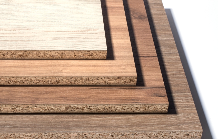 Den dekorative belægning kan efterligne forskellige træsorter. Den dekorative belægning kan efterligne forskellige træsorter.