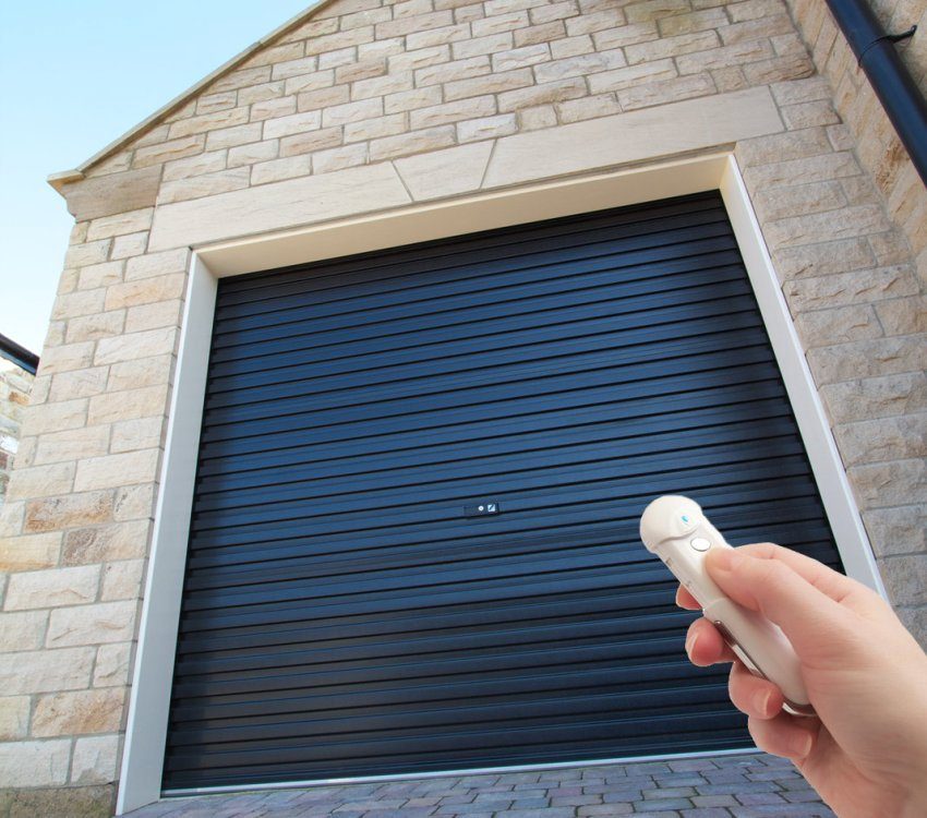 Cửa chớp con lăn điều khiển từ xa Cửa chớp con lăn điều khiển từ xa