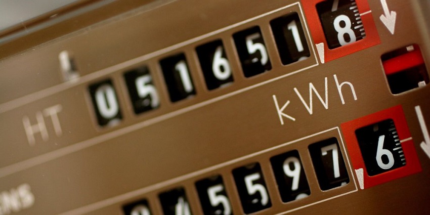 อุปกรณ์ควบคุมไฟฟ้าถูกแทนที่โดยผู้เชี่ยวชาญ อุปกรณ์ควบคุมไฟฟ้าถูกแทนที่โดยผู้เชี่ยวชาญ