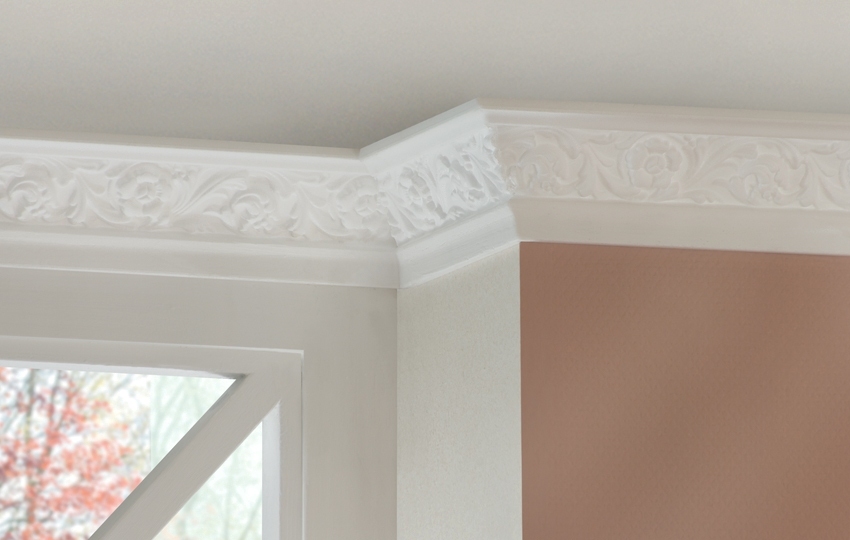 Colțurile exterioare și interioare decorate cu plinte Colțurile exterioare și interioare decorate cu plinte