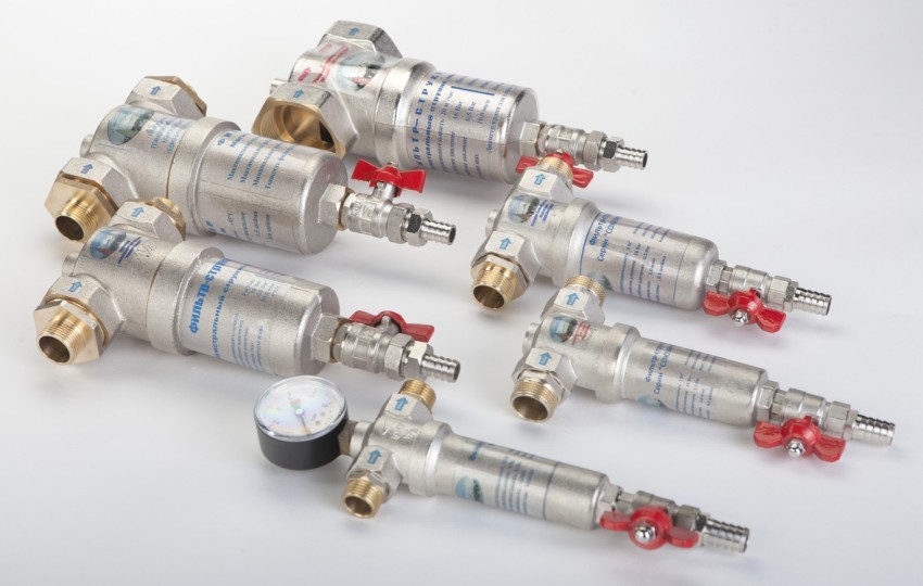 Săgețile de pe filtre indică direcția mișcării apei Săgețile de pe filtre indică direcția mișcării apei