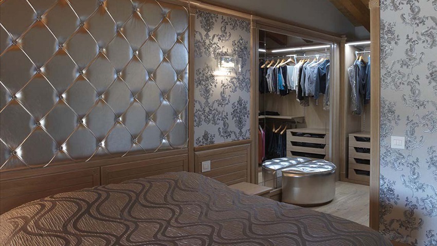 Γκαρνταρόμπα στην κρεβατοκάμαρα Γκαρνταρόμπα στην κρεβατοκάμαρα