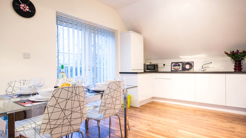 Moderná špičková technológia vyžaduje domáce spotrebiče a elektroniku Moderná špičková technológia vyžaduje domáce spotrebiče a elektroniku