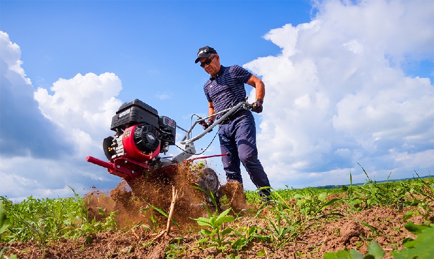 Motoblock với chức năng truyền Motoblock với chức năng truyền