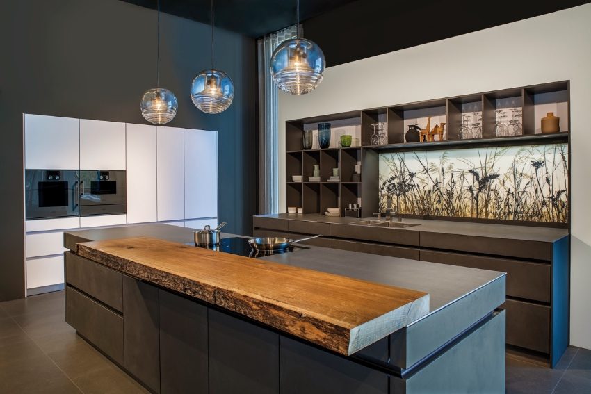 Glaspanel i form af et billede Glaspanel i form af et billede