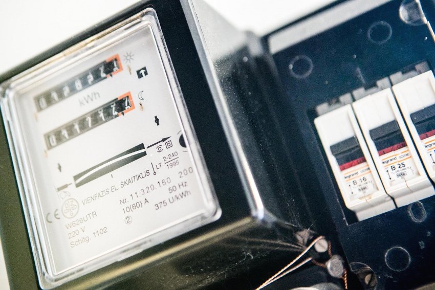 Remote transmission of readings has many advantages Remote transmission of readings has many advantages