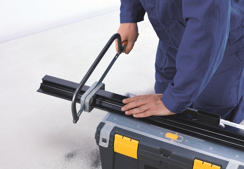 ขั้นตอนที่ 1: ตัดท่อระบายน้ำให้ได้ขนาดที่ต้องการ ขั้นตอนที่ 1: ตัดท่อระบายน้ำให้ได้ขนาดที่ต้องการ