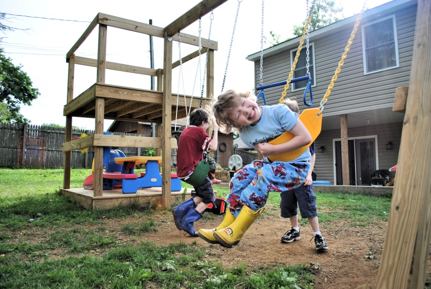 Le complexe sportif et ludique peut être construit indépendamment des poutres en bois Le complexe sportif et ludique peut être construit indépendamment des poutres en bois