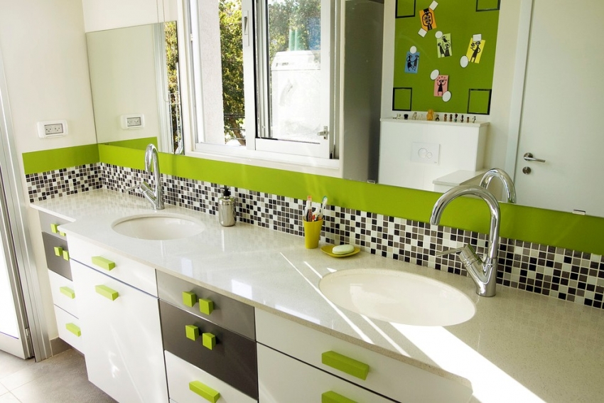 Στις συλλογές διαφορετικών κατασκευαστών πλακιδίων, μπορείτε να βρείτε ματ, ημιδιαφανές, διαφανές ή με διακοσμητικά πιτσιλιές μωσαϊκών Στις συλλογές διαφορετικών κατασκευαστών πλακιδίων, μπορείτε να βρείτε ματ, ημιδιαφανές, διαφανές ή με διακοσμητικά πιτσιλιές μωσαϊκών