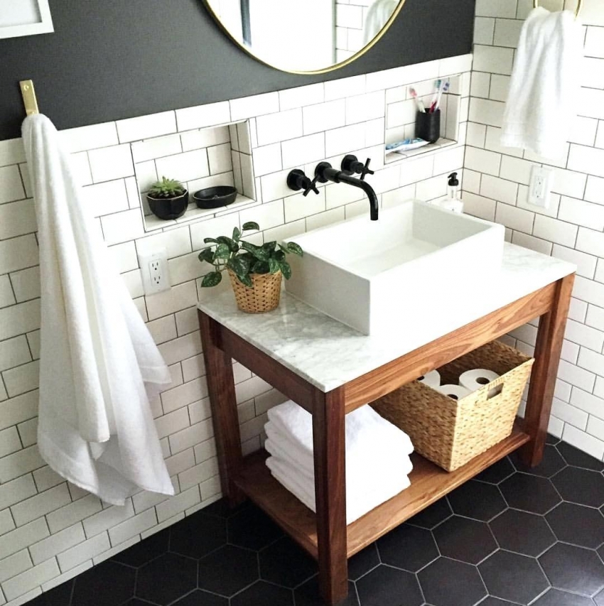 Τα ασπρόμαυρα πλακάκια χρησιμοποιούνται συχνά για τους σκανδιναβικούς εσωτερικούς χώρους Τα ασπρόμαυρα πλακάκια χρησιμοποιούνται συχνά για τους σκανδιναβικούς εσωτερικούς χώρους