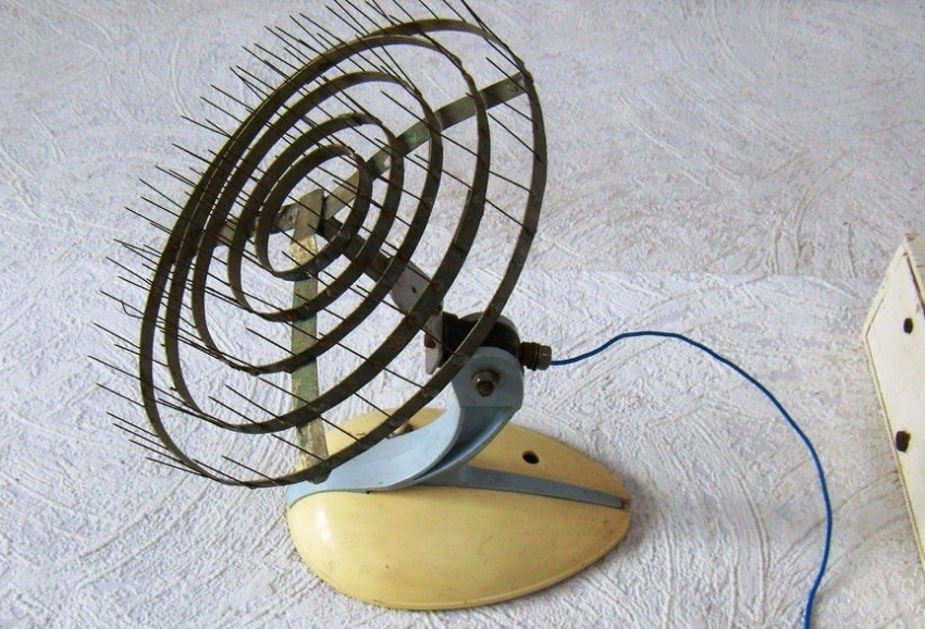 За да сглобите усъвършенстван въздушен йонизатор, трябва да разберете основите на радиотехническите системи За да сглобите усъвършенстван въздушен йонизатор, трябва да разберете основите на радиотехническите системи