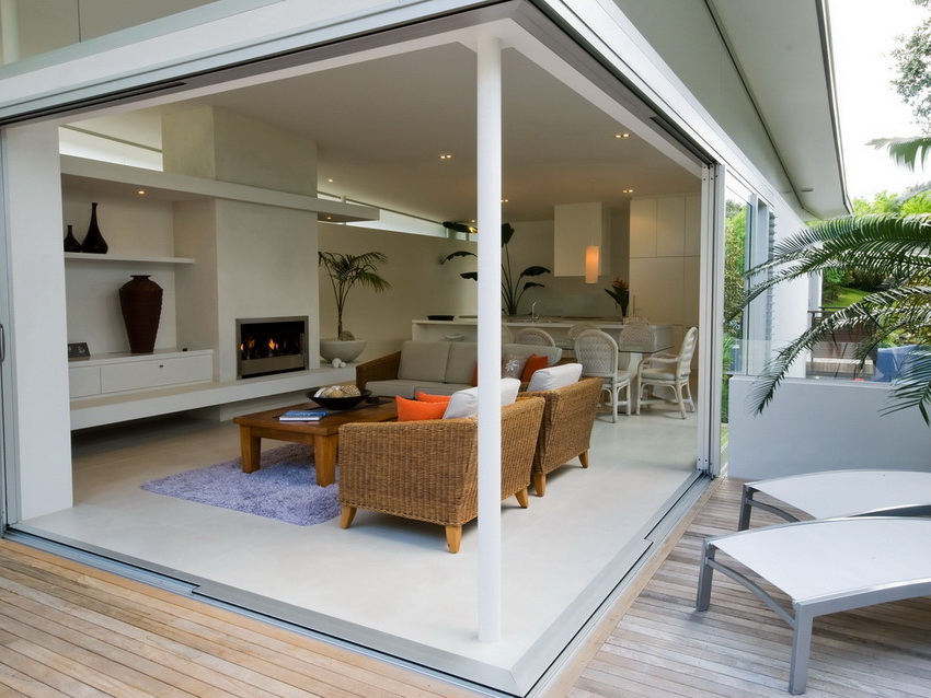 מרפסת חיצונית לבילוי בחוץ מרפסת חיצונית לבילוי בחוץ