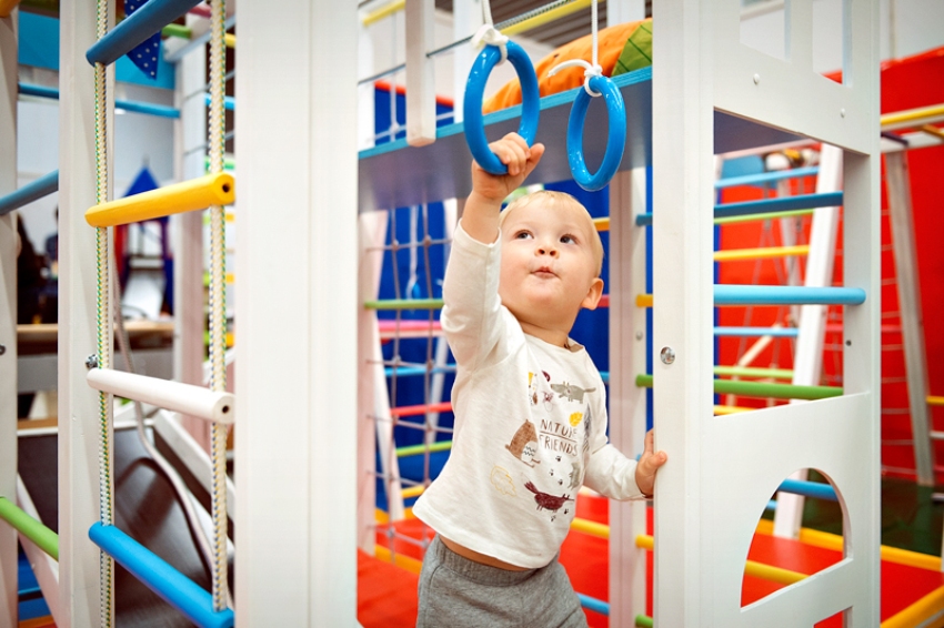 מתחמי ספורט לילדים מיוצרים מחומרים ידידותיים לסביבה בהתאם לתקנים האירופיים מתחמי ספורט לילדים מיוצרים מחומרים ידידותיים לסביבה בהתאם לתקנים האירופיים