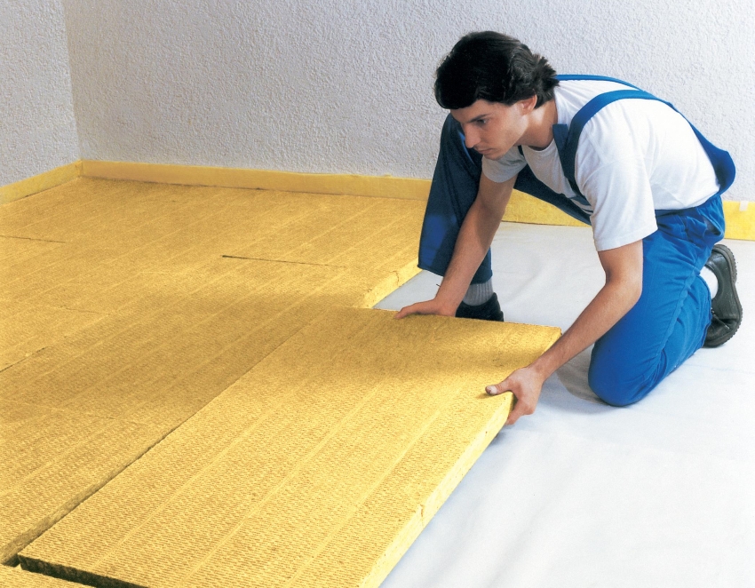 Khi chọn lò sưởi, cần tính toán chiều cao của tất cả các lớp Khi chọn lò sưởi, cần tính toán chiều cao của tất cả các lớp