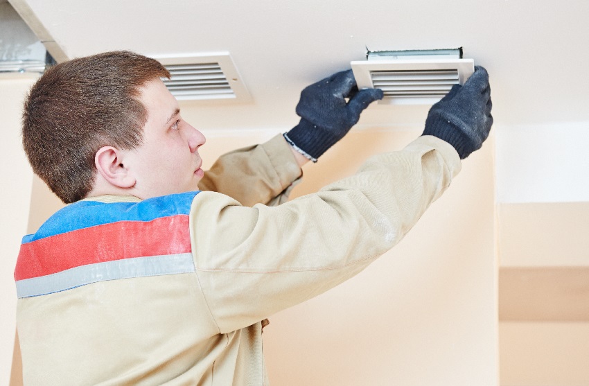 Редовната поддръжка на вентилатора на екстрактора ще осигури дългия му живот Редовната поддръжка на вентилатора на екстрактора ще осигури дългия му живот