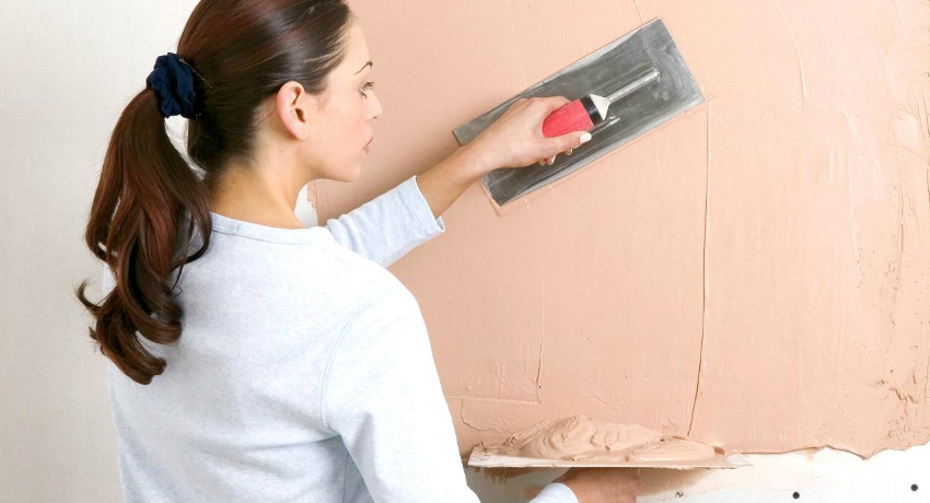 בעזרת צבע מרקם תוכלו להשיג גם משטח שטוח לחלוטין וגם להעניק לקיר מראה דקורטיבי ייחודי צבע מרקם לקירות ותכונות היישום שלו