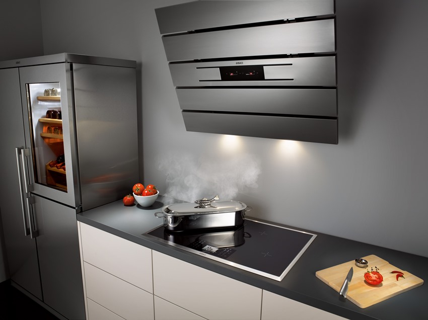 מכסה מנוע על קיר עם מערכת יניקה היקפית מודרנית מספק אוורור טוב ומהיר יותר מכסה מנוע על קיר עם מערכת יניקה היקפית מודרנית מספק אוורור טוב ומהיר יותר