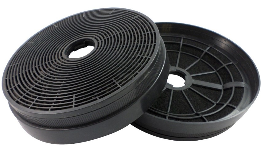 אם משתמשים במכסה המנוע מדי יום, יש להחליף את מסנני הפחם כל שלושה עד ארבעה חודשים. אם משתמשים במכסה המנוע מדי יום, יש להחליף את מסנני הפחם כל שלושה עד ארבעה חודשים.