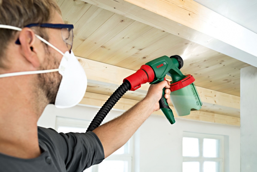 ניתן לצבוע את התקרה במהירות רבה וללא מאמץ רב באמצעות אקדח ריסוס, אך לפני כן כדאי לכסות את כל המשטחים בסרט מגן. ניתן לצבוע את התקרה במהירות רבה וללא מאמץ רב באמצעות אקדח ריסוס, אך לפני כן כדאי לכסות את כל המשטחים בסרט מגן.