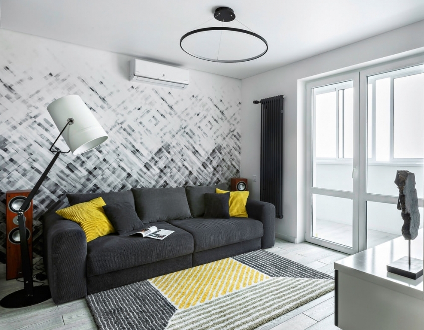 ด้านบนของสีน้ำคุณสามารถวาดภาพโดยใช้สีและพู่กัน ด้านบนของสีน้ำคุณสามารถวาดภาพโดยใช้สีและพู่กัน