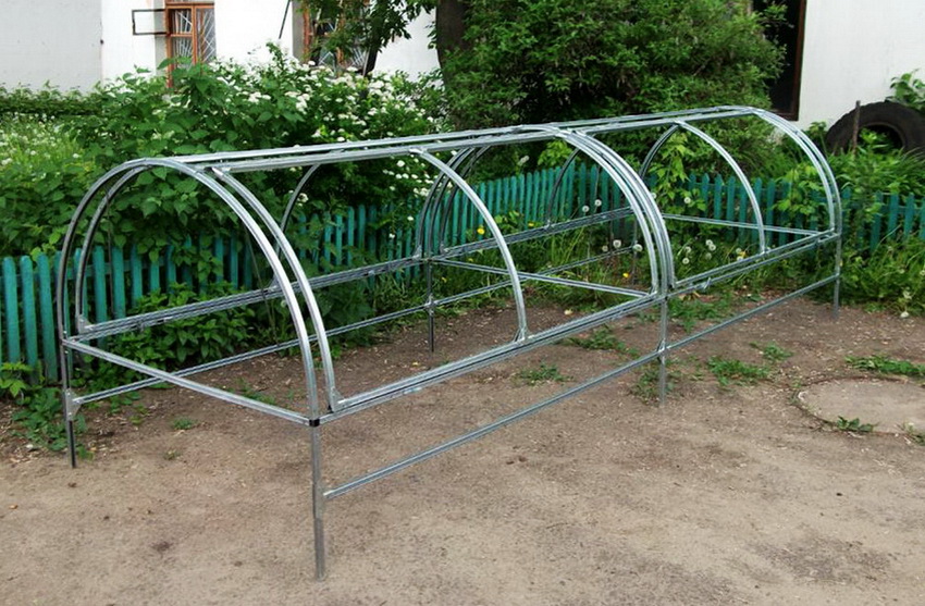 Gebrauchsfertiger Metallrahmen für Gewächshausschmetterling Gebrauchsfertiger Metallrahmen für Gewächshausschmetterling