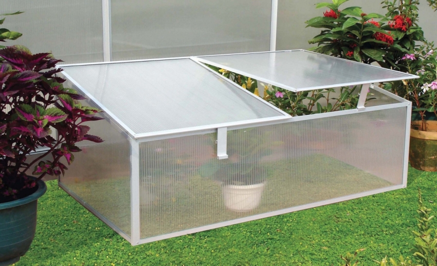 DIY mini szklarnia z poliwęglanu DIY mini szklarnia z poliwęglanu
