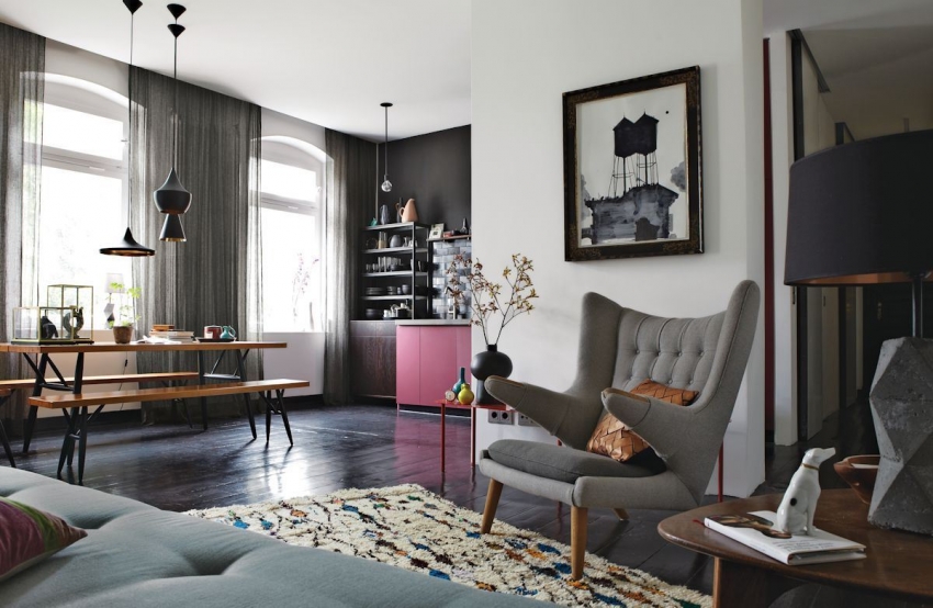 Ο συνδυασμός του γκρι και του ροζ μπορεί να χρησιμοποιηθεί για τη διακόσμηση του καθιστικού, καθώς και για το υπνοδωμάτιο ή την κουζίνα Ο συνδυασμός του γκρι και του ροζ μπορεί να χρησιμοποιηθεί για τη διακόσμηση του καθιστικού, καθώς και για το υπνοδωμάτιο ή την κουζίνα