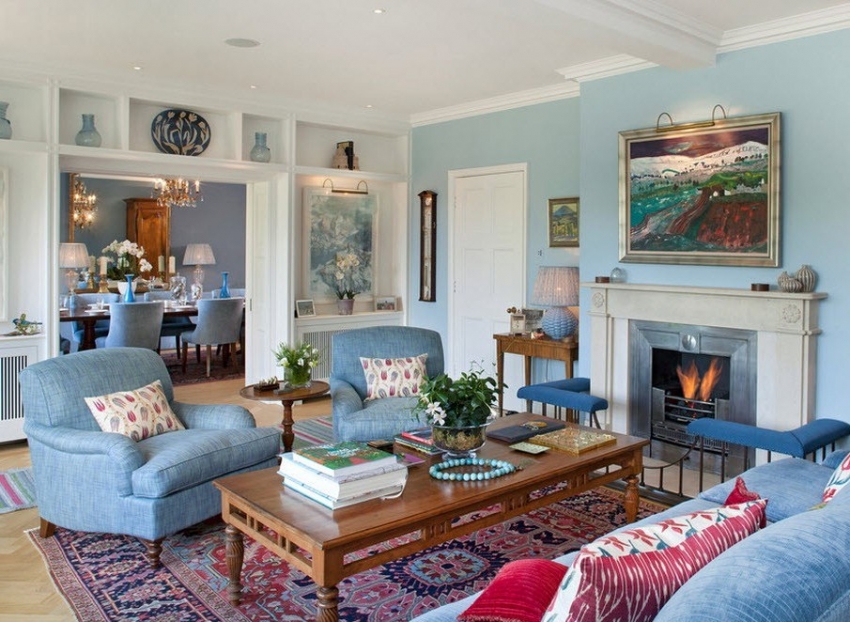 Χρησιμοποιώντας μπλε στο εσωτερικό, θα πρέπει να προσέχετε τις φωτεινές πινελιές, διαφορετικά μπορείτε να πάρετε ένα κρύο δωμάτιο Χρησιμοποιώντας μπλε στο εσωτερικό, θα πρέπει να προσέχετε τις φωτεινές πινελιές, διαφορετικά μπορείτε να πάρετε ένα κρύο δωμάτιο