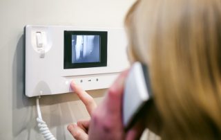 אינטרקום וידאו לדירה: כיצד לבחור, להתקין ולהשתמש נכון