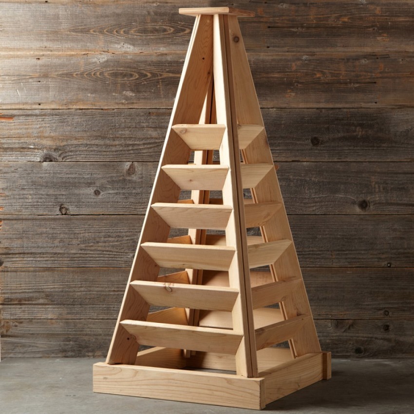 En vertikal seng er den ideelle løsningen for en liten hage En vertikal seng er den ideelle løsningen for en liten hage