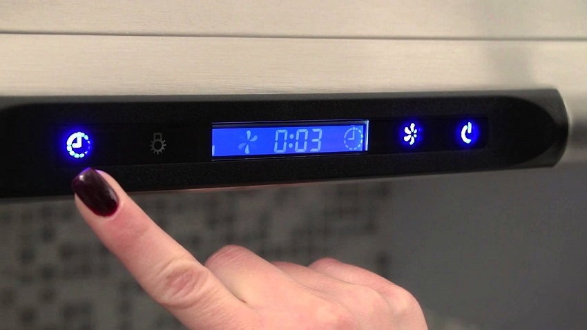 Kapucňa s dotykovým ovládaním Kapucňa s dotykovým ovládaním