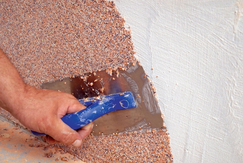 Fasadna žbuka s velikim mramornim iverima izvrsna je za oblaganje fasade zgrade, tvoreći pouzdan zaštitni sloj izvrsnih ukrasnih karakteristika Fasadna žbuka s velikim mramornim iverima izvrsna je za oblaganje fasade zgrade, tvoreći pouzdan zaštitni sloj izvrsnih ukrasnih karakteristika