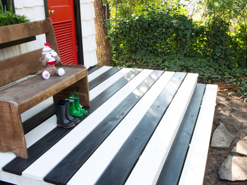 Da bi se dobila bogata sjena, drvo treba bojiti s dva sloja akrilne boje Da bi se dobila bogata sjena, drvo treba bojiti s dva sloja akrilne boje