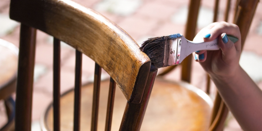 Latexbaserte vannbaserte fargestoffer er en av de mest populære formuleringene for farging av tremøbler. Latexbaserte vannbaserte fargestoffer er en av de mest populære formuleringene for farging av tremøbler.